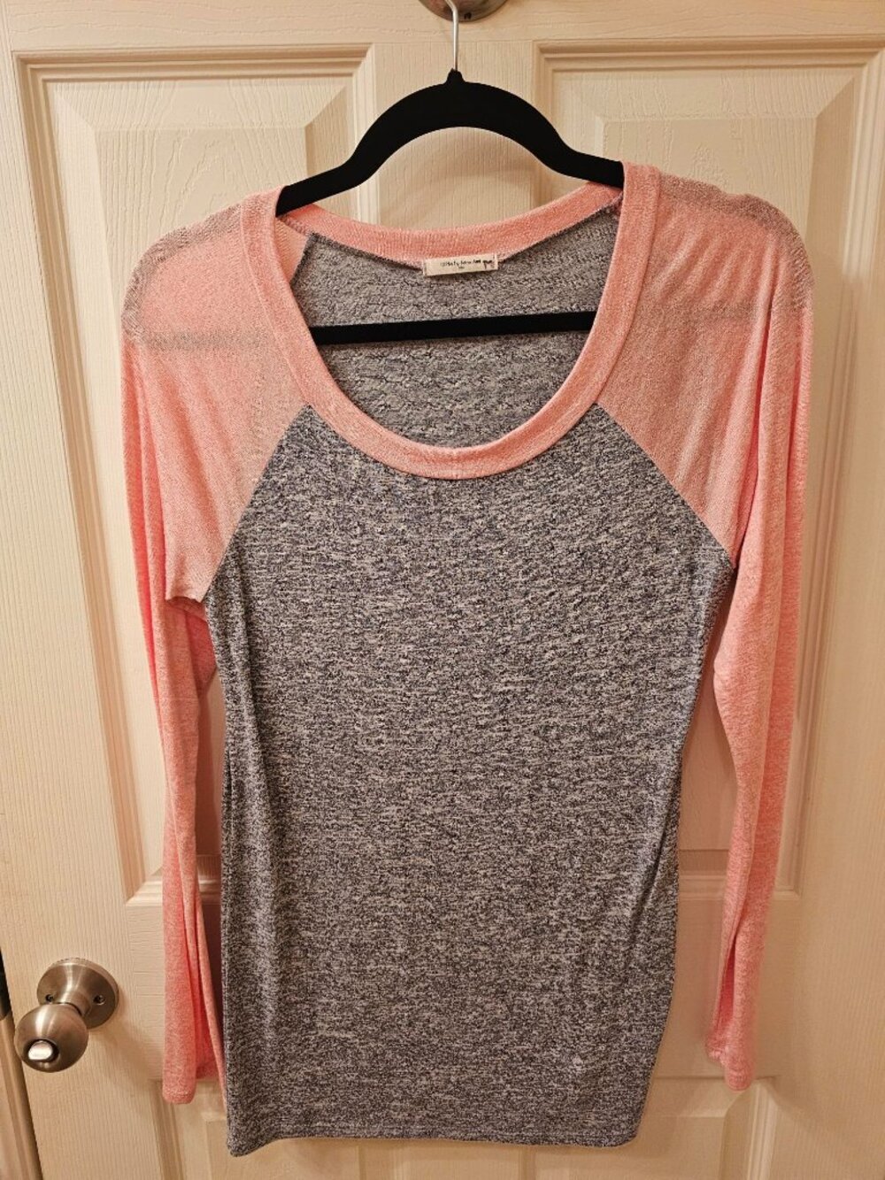 NWOT 12 PM By Mon Ami Medium Pink and Grey Blouse